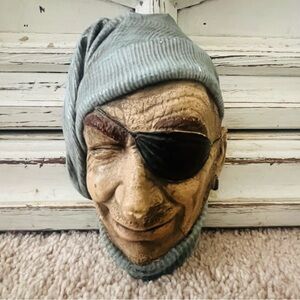 Bossons Chalkware Wall Hanging Head “Smuggler Pirate”